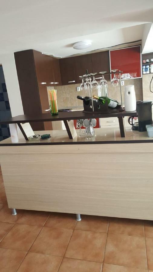 La Curtea Argeseana Lägenhet Valea Iasului Exteriör bild